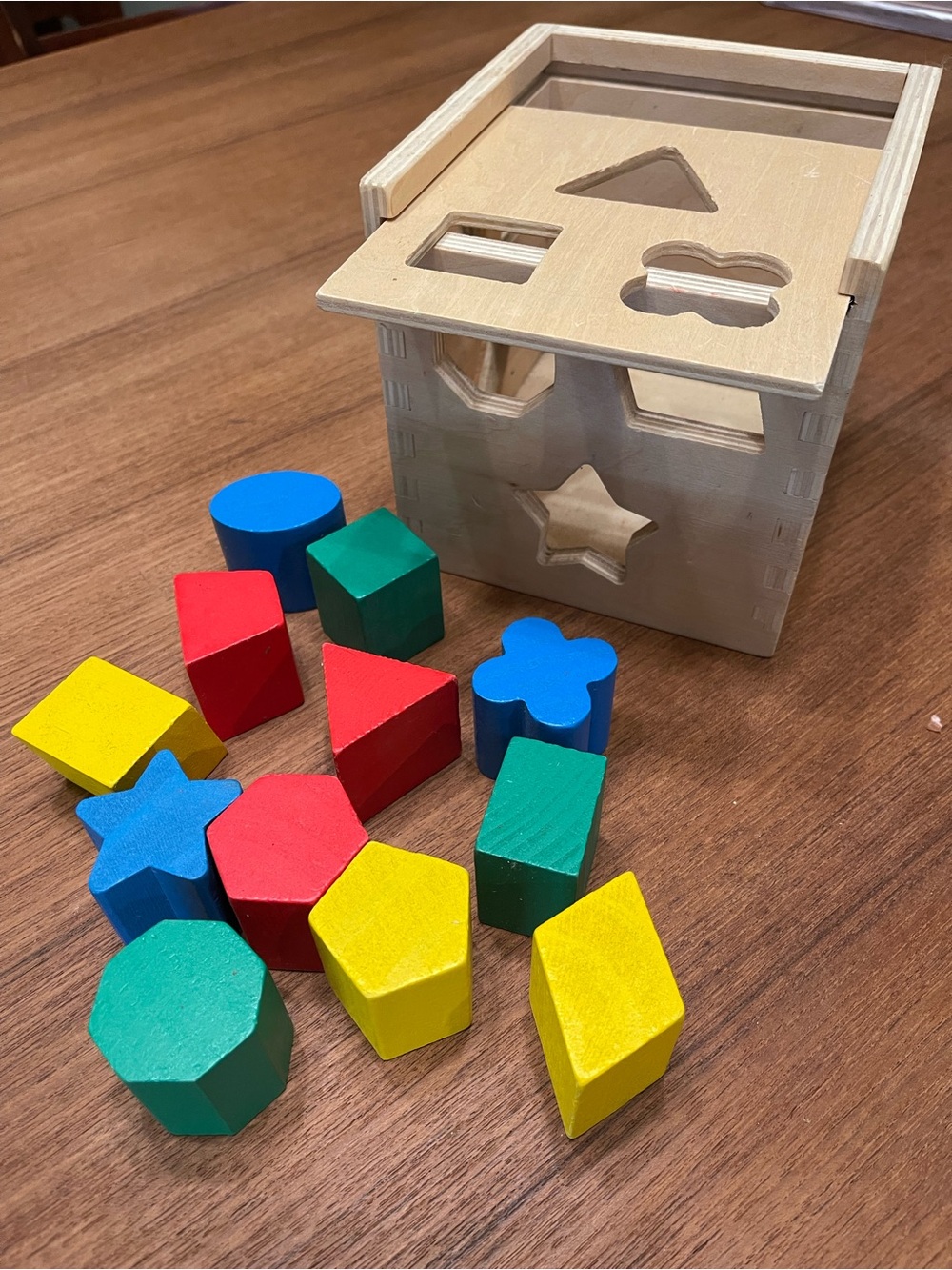 Melissa & Doug Wooden Shape Sorting Cube Classic Toddler Toy complete 13pc Set